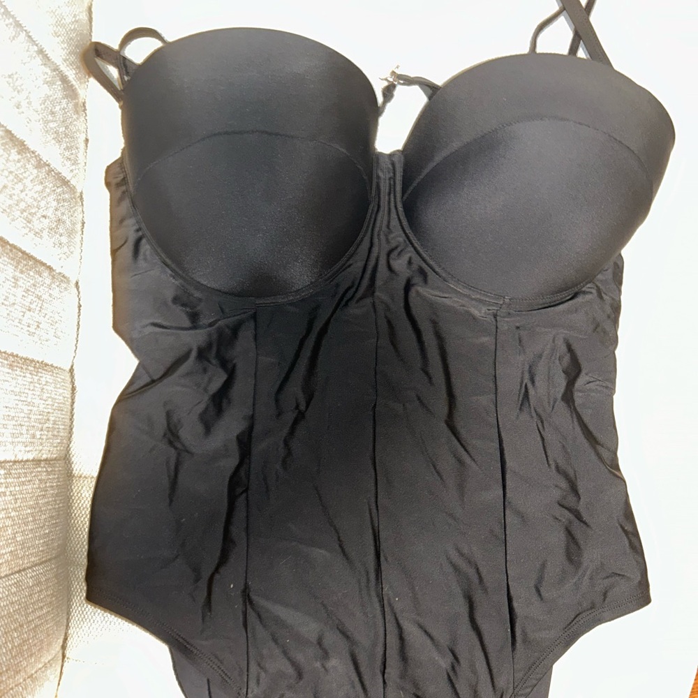 Fashion Nova bathing suit/body suit